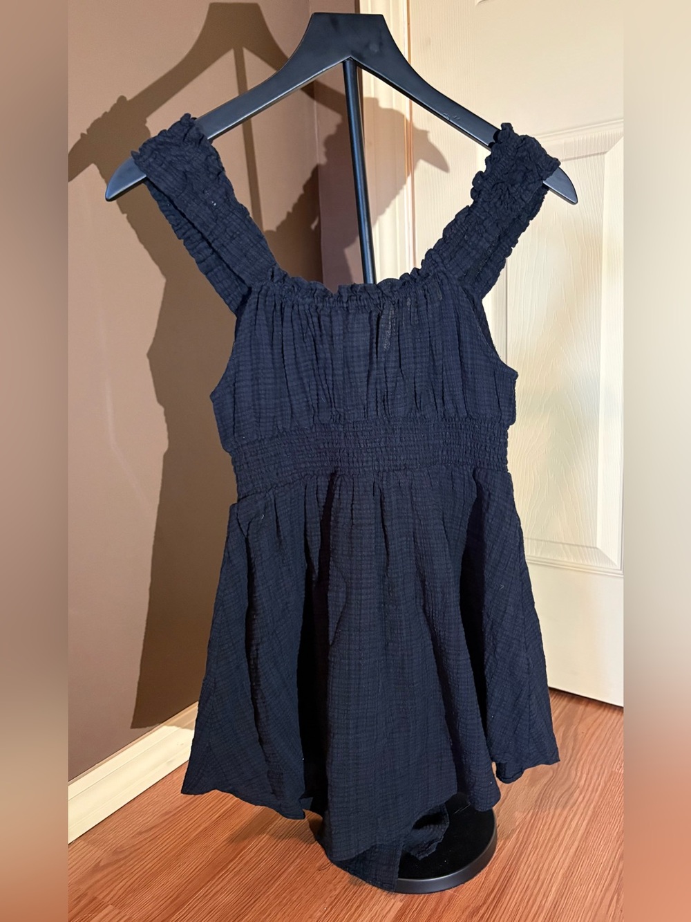 Urban Outfitters Black Smocked Tank top Size Small NWOT - Picture 4 of 8